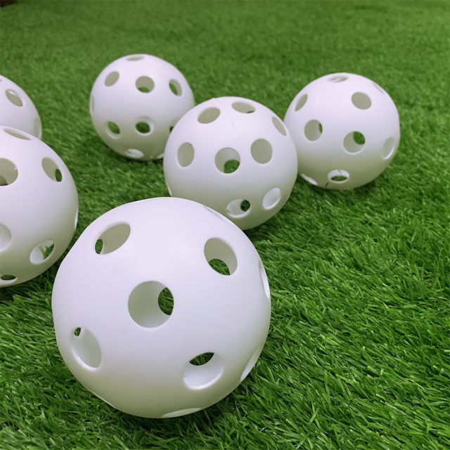 Stand out with style custom pickleballs for every player (3) Stand out with style custom pickleballs for every player (3)